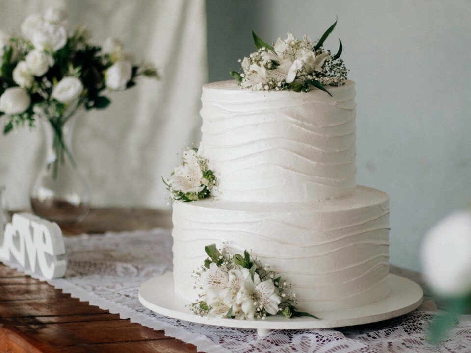 Classic White Tiered Cakes